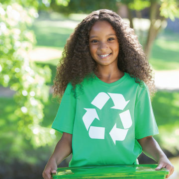 Girl with recycle logo t-shirt
